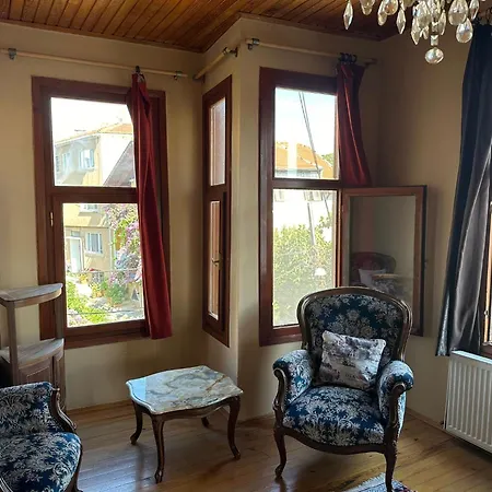 Mnimi Heybeli Adalar